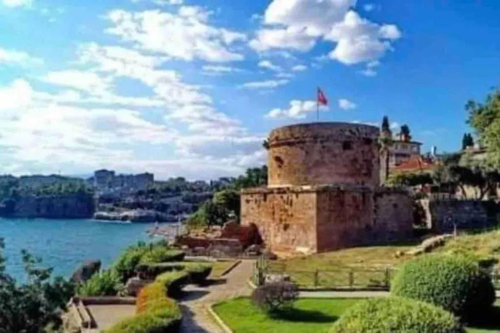 Kaleici Muhtesem Konum Deniz Yakini 1+0 Oezel Ev Διαμέρισμα Αττάλεια