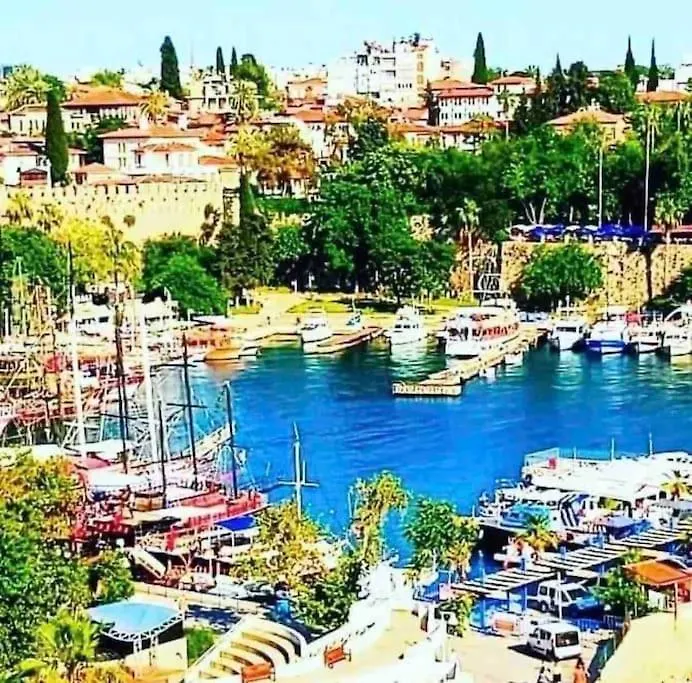 Kaleici Muhtesem Konum Deniz Yakini 1+0 Oezel Ev Διαμέρισμα Αττάλεια
